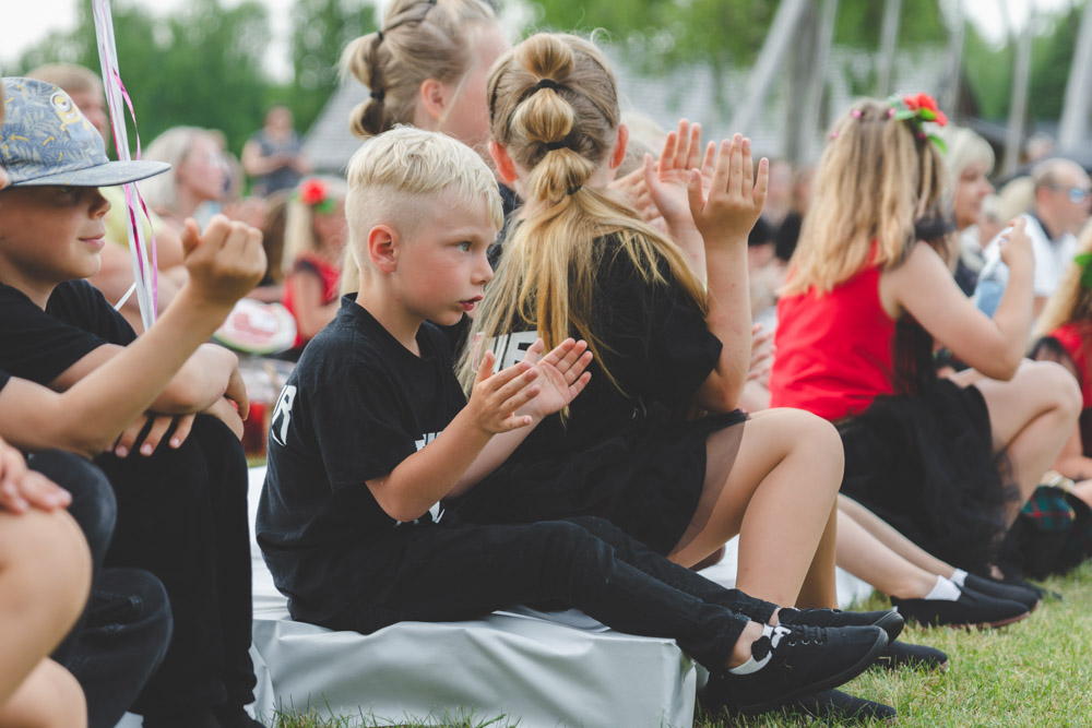 Emotions by Kris, fotograaf Saaremaal, fotograaf Kuressaares, jumestaja Saaremaal, jumestaja Kuressaares, minust ja minu teekonnast fotograafiani